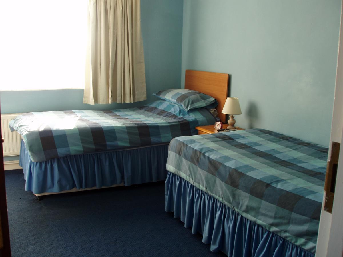 The Windsor Hotel Haverfordwest Bagian luar foto