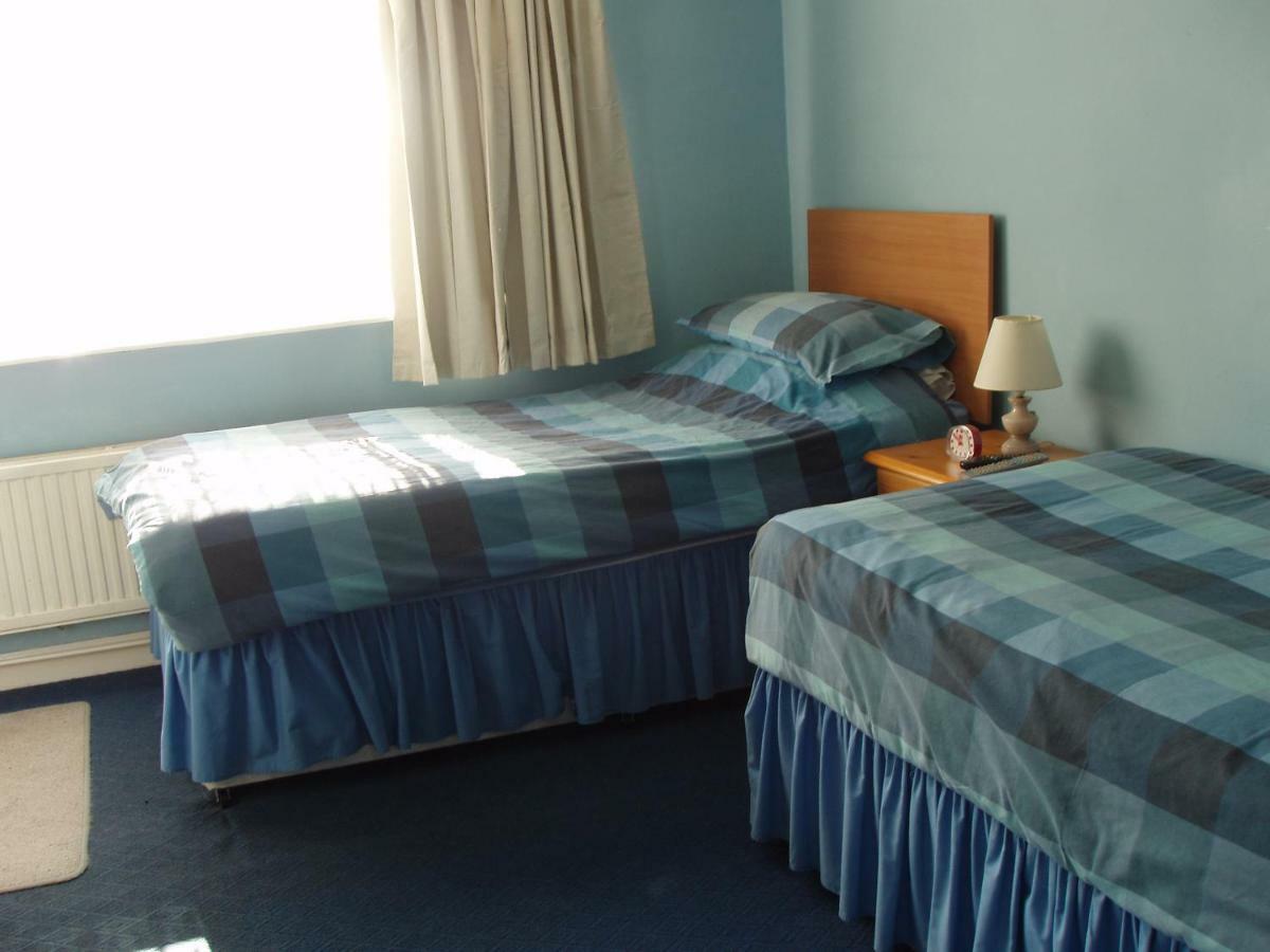 The Windsor Hotel Haverfordwest Bagian luar foto
